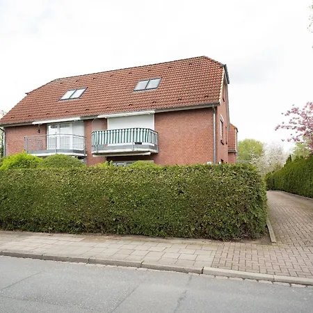 Neue Bergstrasse 12 Scharbeutzflair *