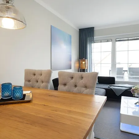 Neue Bergstrasse 12 Scharbeutzflair *